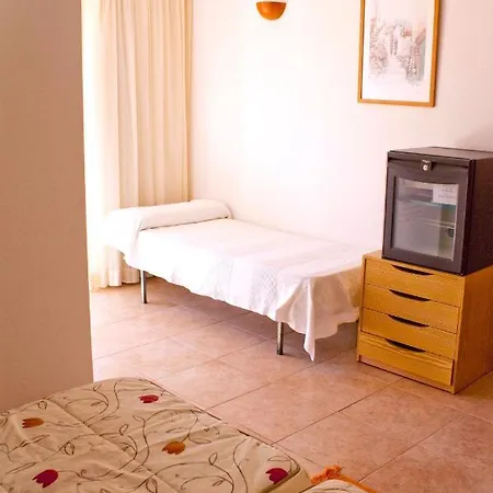 Fonda Palmeras Guest house Font de sa Cala